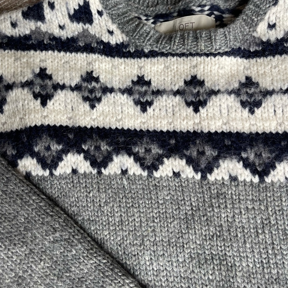 Loft sweater - Picture 2 of 4